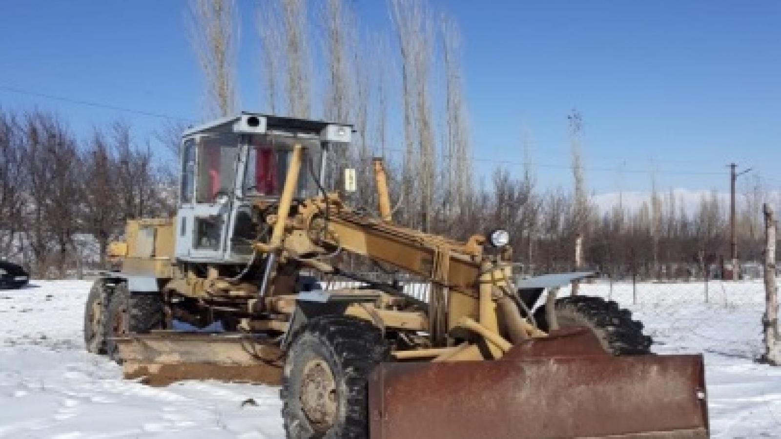 АвтогрейдерДЗ-180 