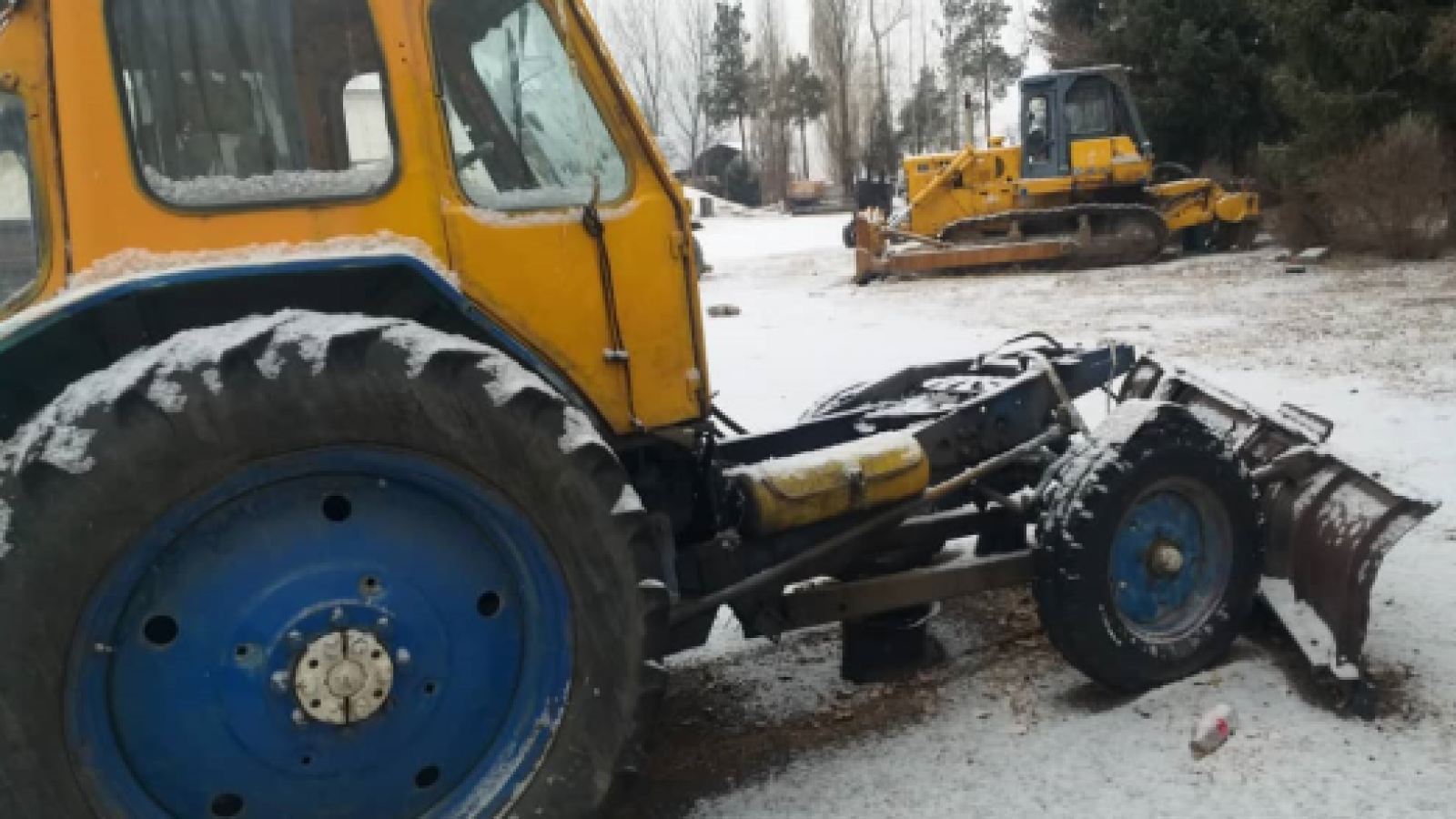 Экскаватор ЮМЗ ЭО 