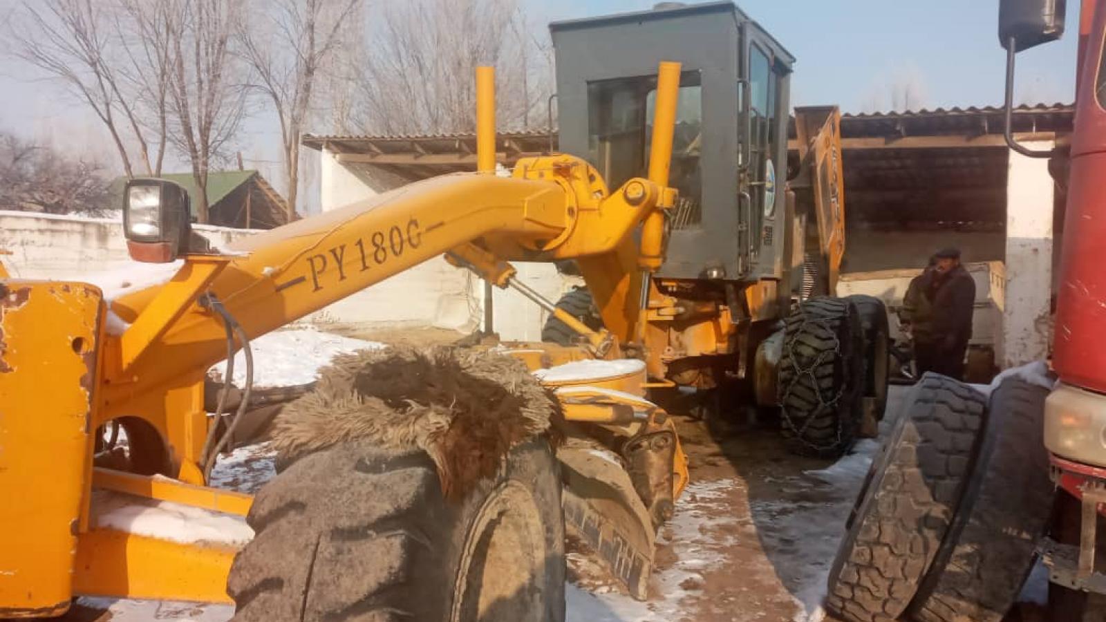 Автогрейдер PY-180