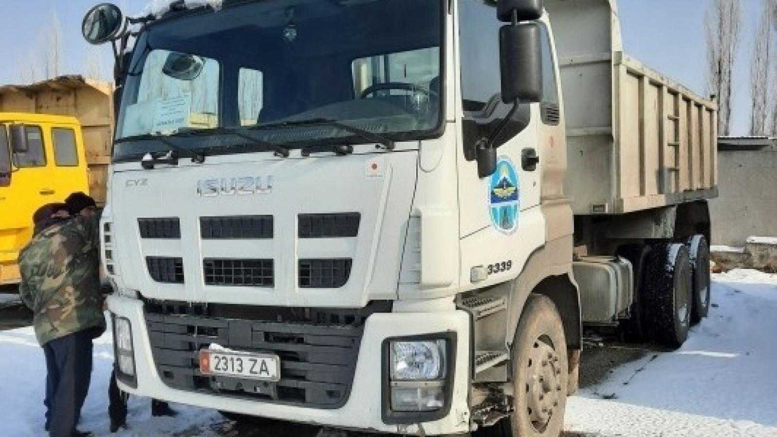 Автосамосвал Исузу