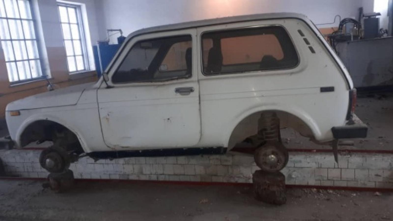 Автомашина ВАЗ - 21213
