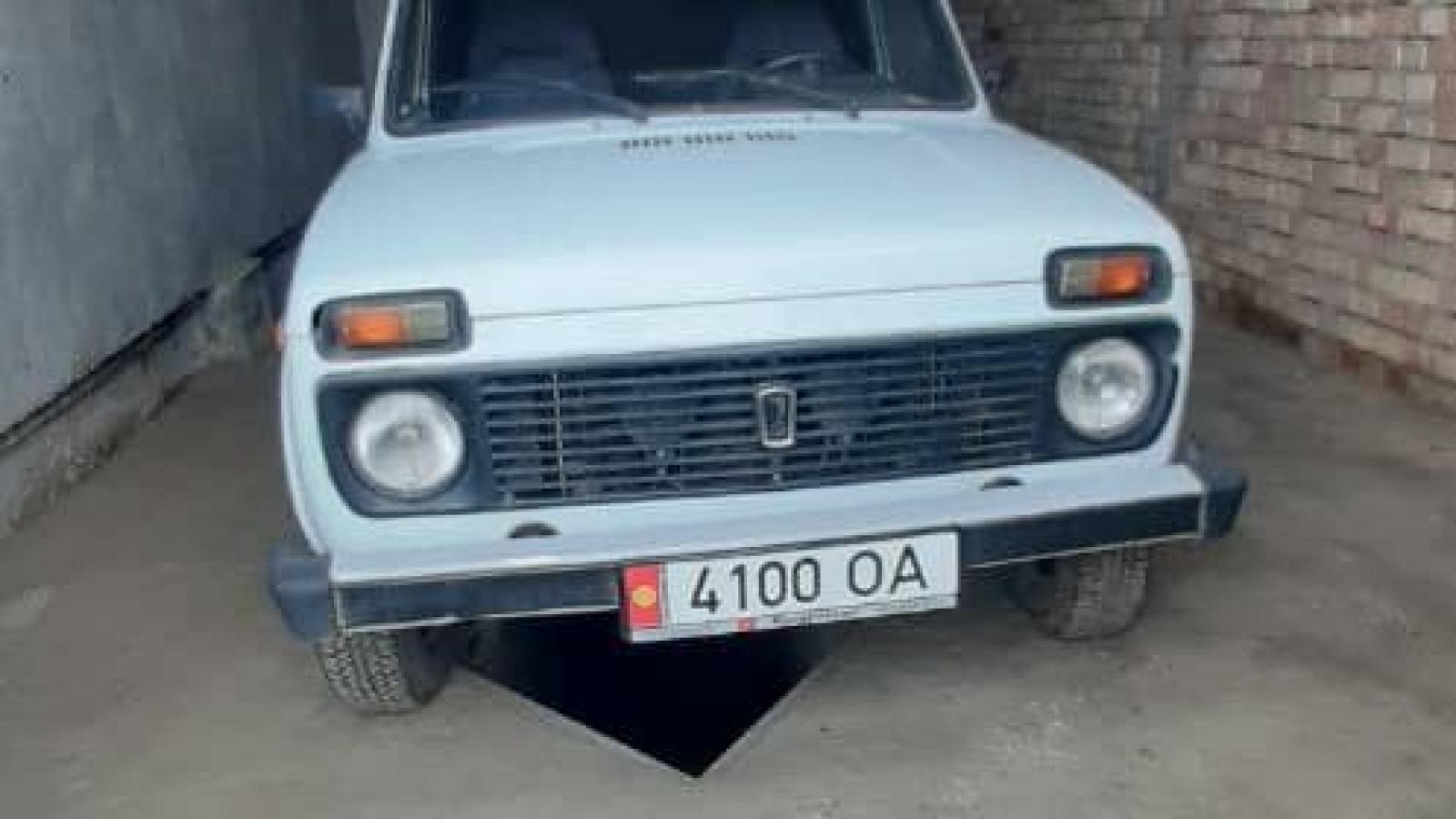 Автомашина ВАЗ-21214