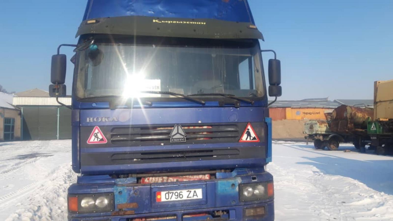Автомашина НОКА ZZ4253 тягач