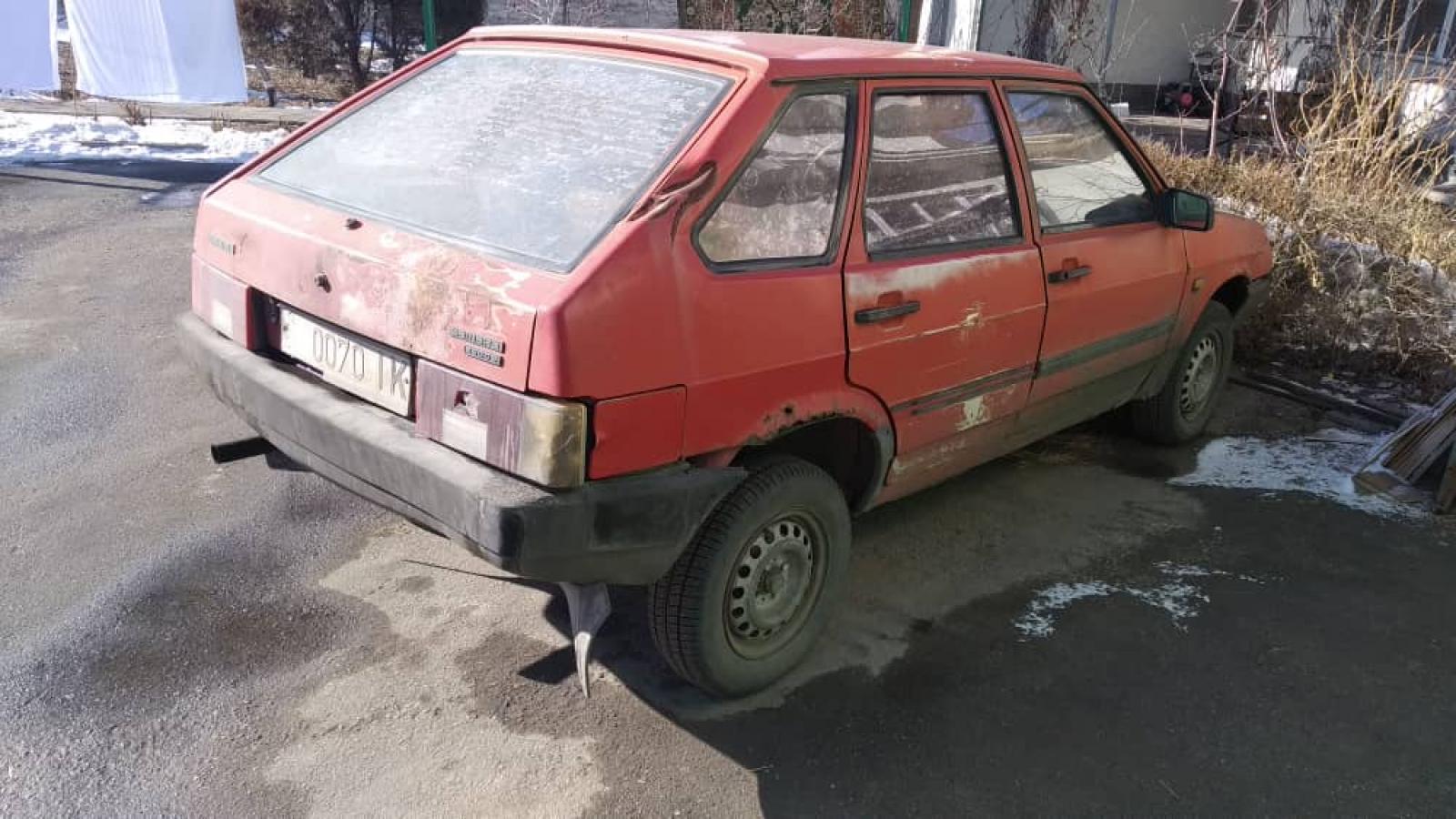 ВАЗ  21093