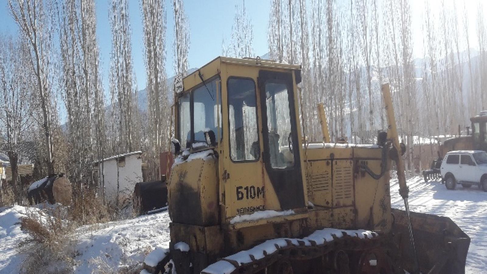 Бульдозер Б 10    М