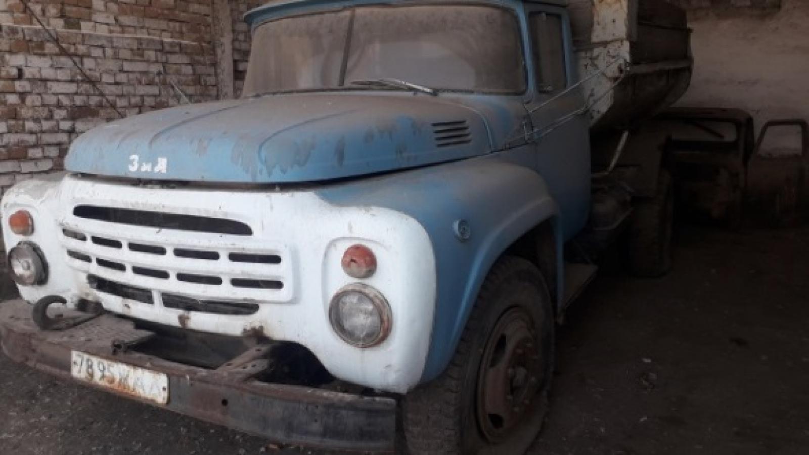 Автомашина самосвал ММЗ-555
