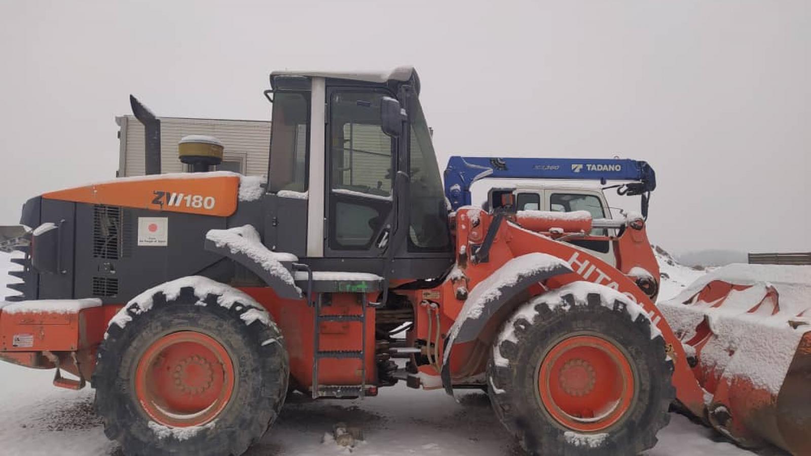 Мехпогрузчик HITACHI   ZW-180