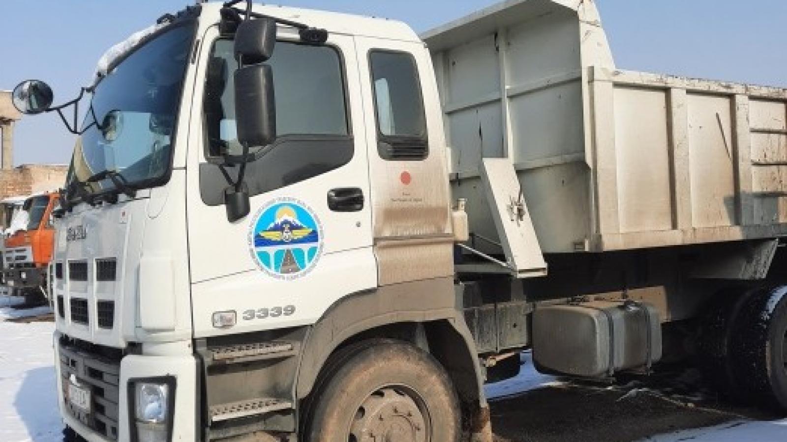 Автосамосвал Исузу