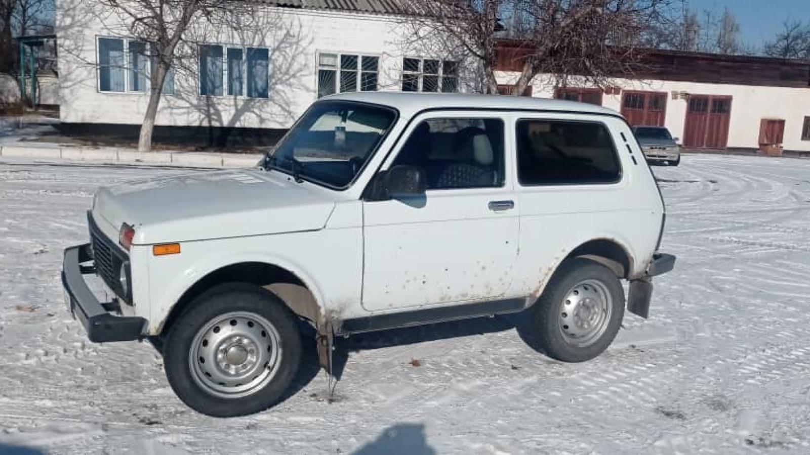 Автомашина ВАЗ-21214