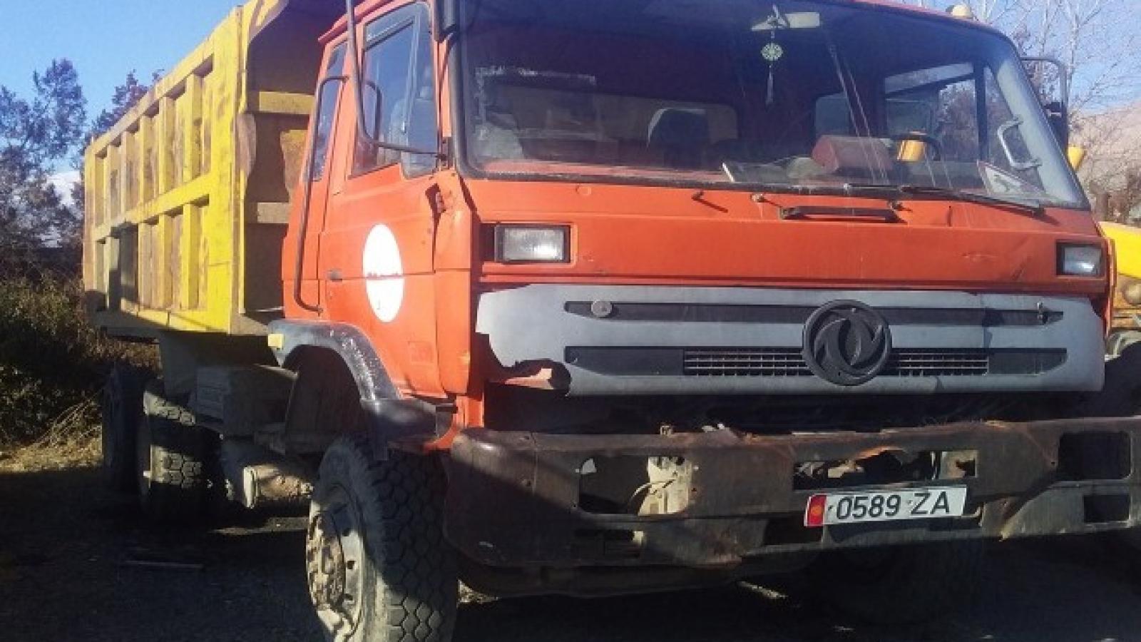 Автосамосвал Дунфен - EQ3218GJ 
