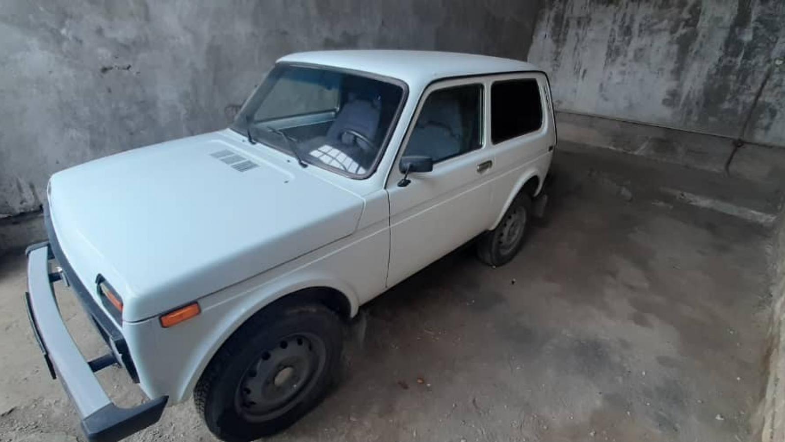 Автомашина ВАЗ-21214