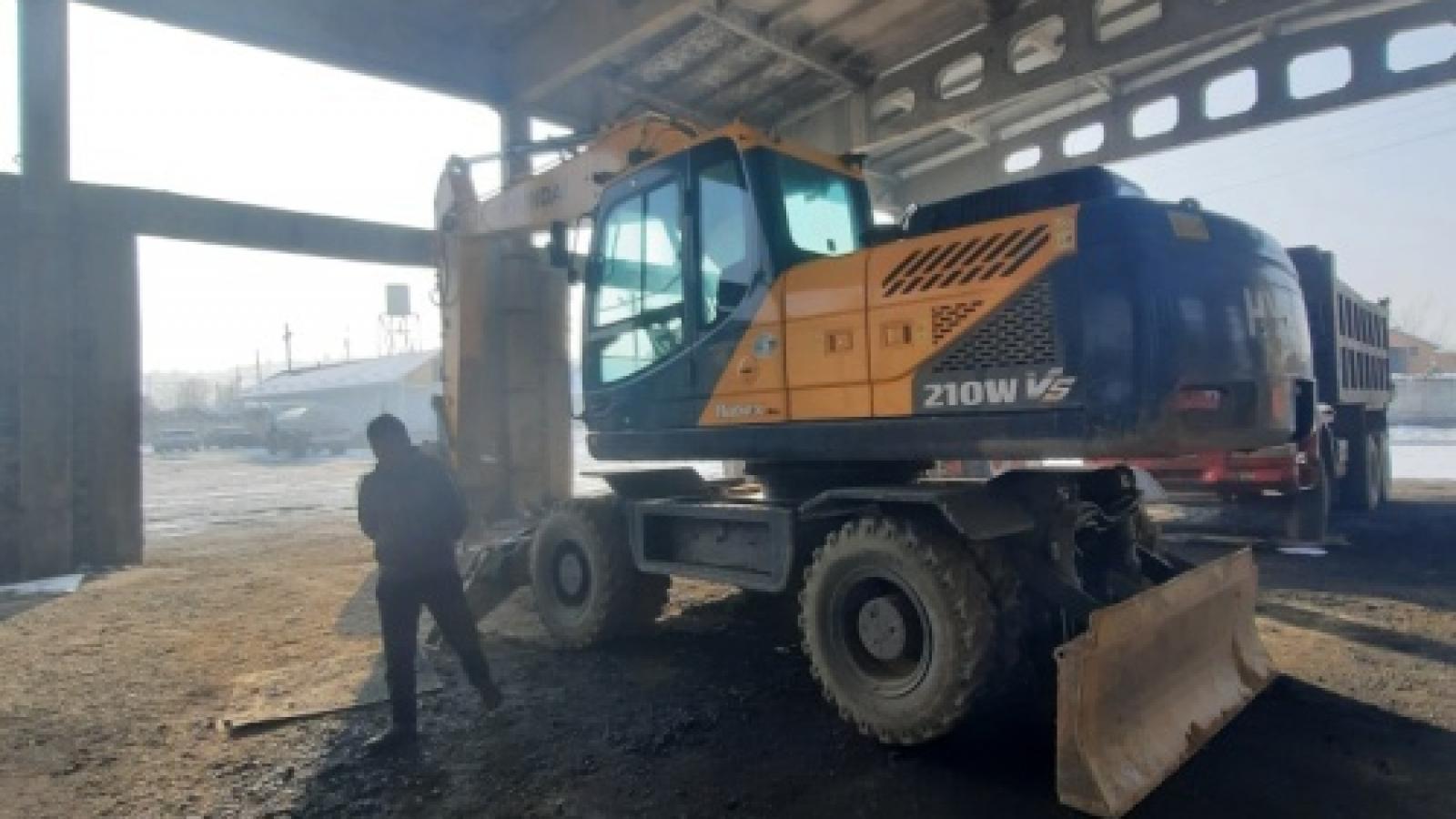 Эксковатор R210WVS