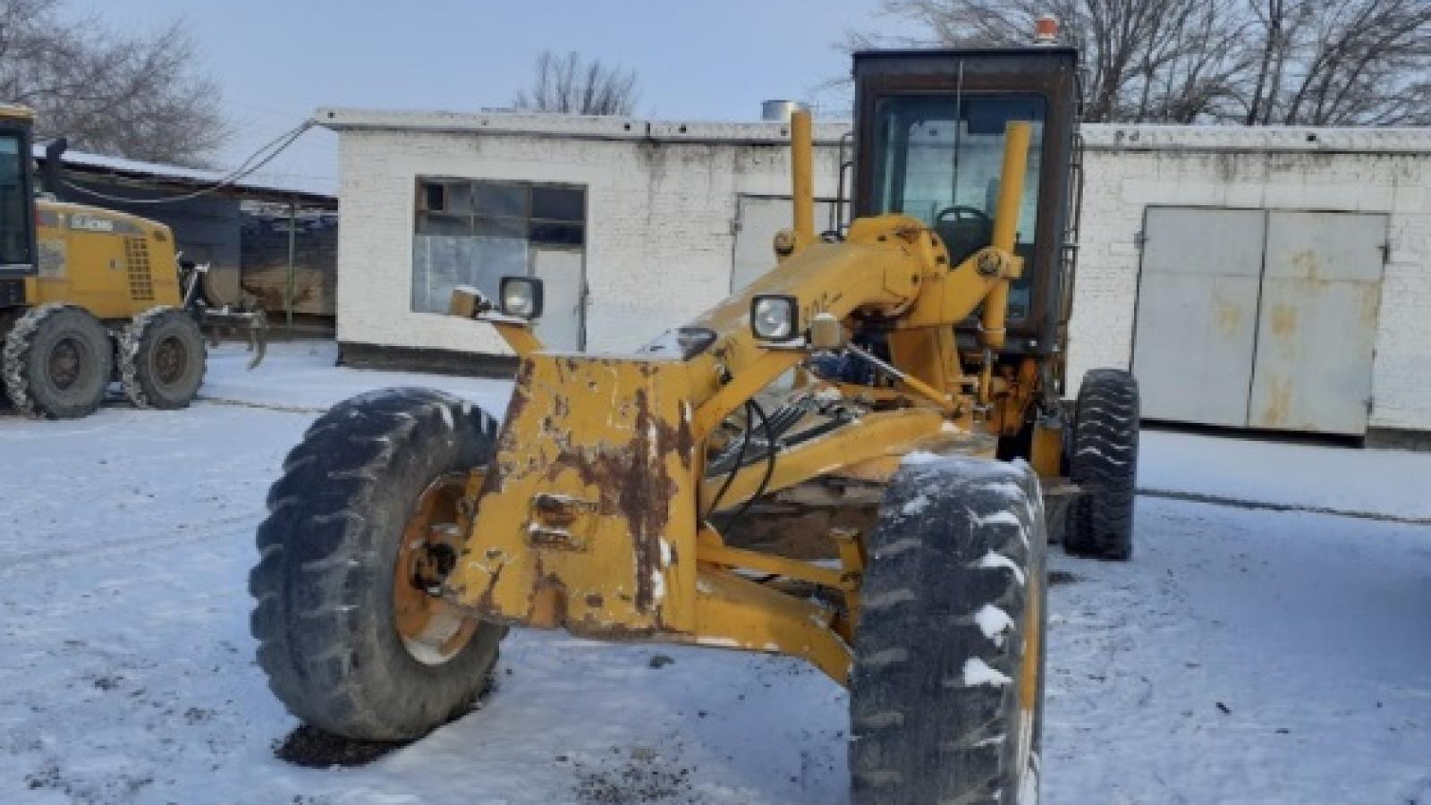 Автогрейдер PY - 180